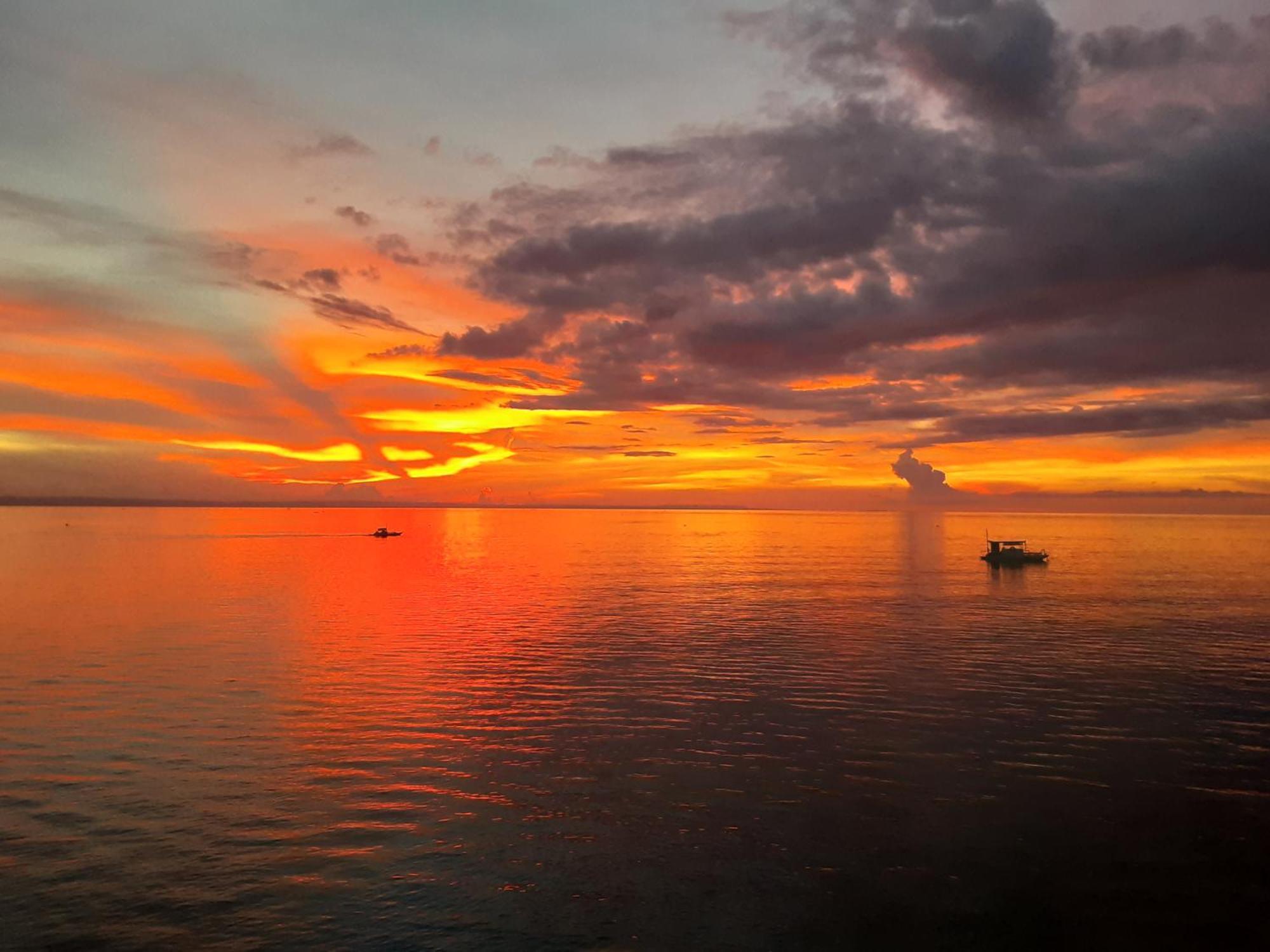 Sunset Vista Sea Front Guest House Union  Ngoại thất bức ảnh